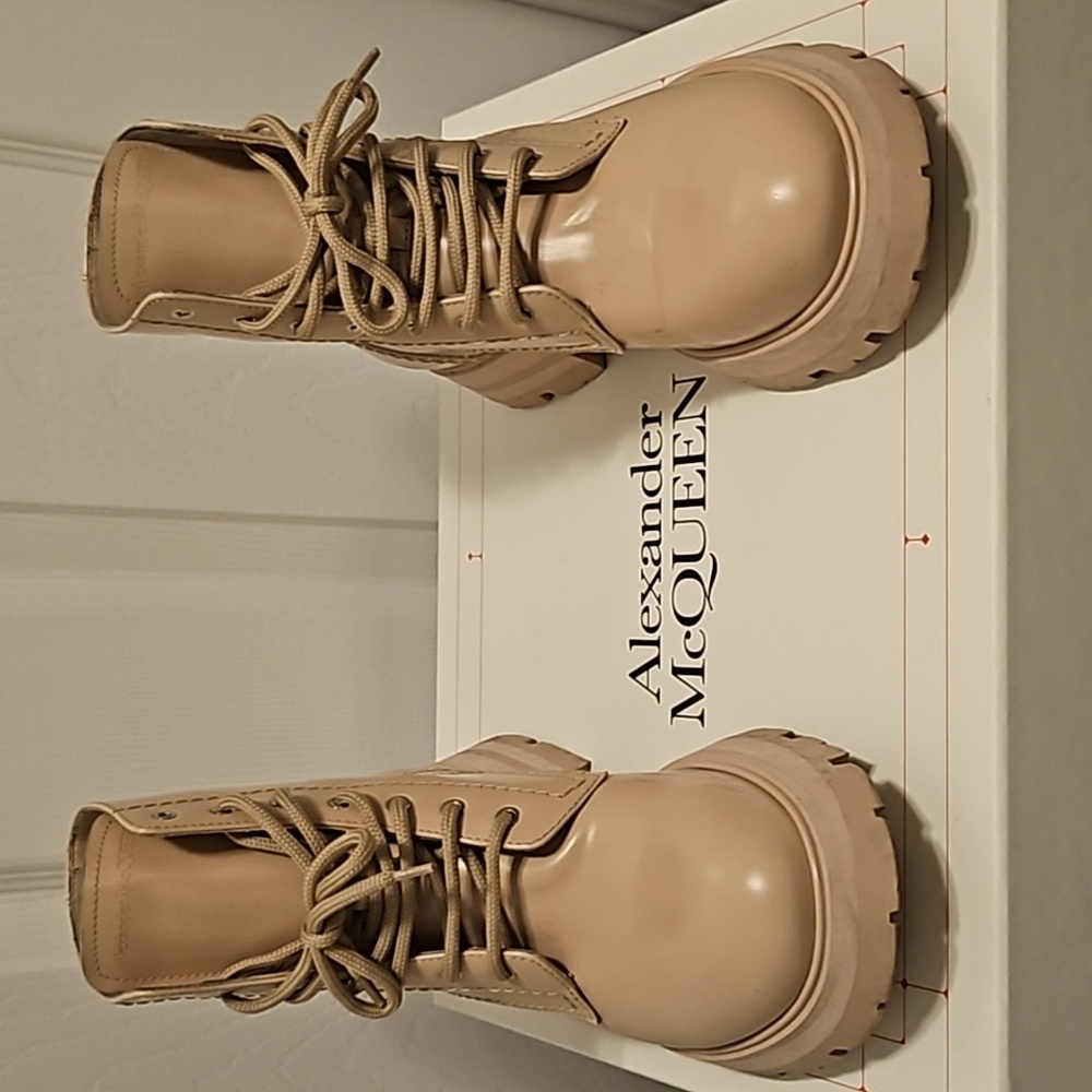 💯Auth Alexander McQueen pink leather boots Ladies Size 9